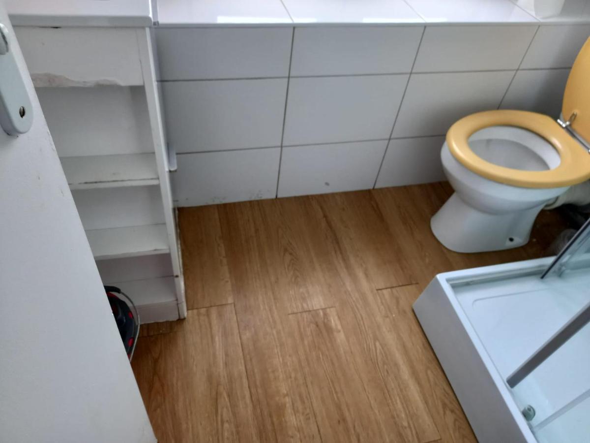 3 Hebergements - Au 1Er Etage 1 Appartement 2 Pieces Et Au 2Eme Etage Un Logement De 2 Chambres Louees Separement Avec Coin Cuisine Et Toilettes A Partager- Dans Pavillon Au Pied Du Rer B A 5 Minutes De Paris Et 30 Mn Stade De France Cachan Dış mekan fotoğraf